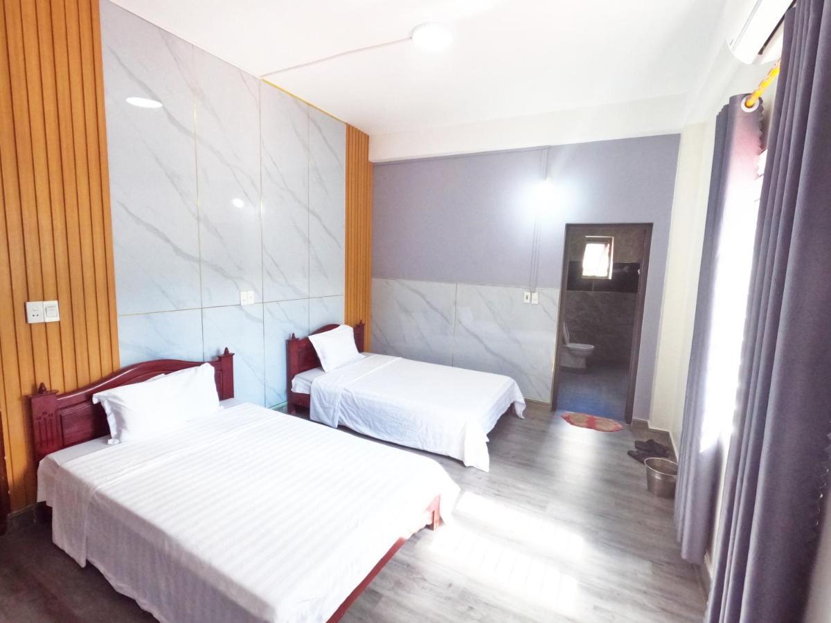 Hoang Anh Hostel Meo Vac Exterior photo
