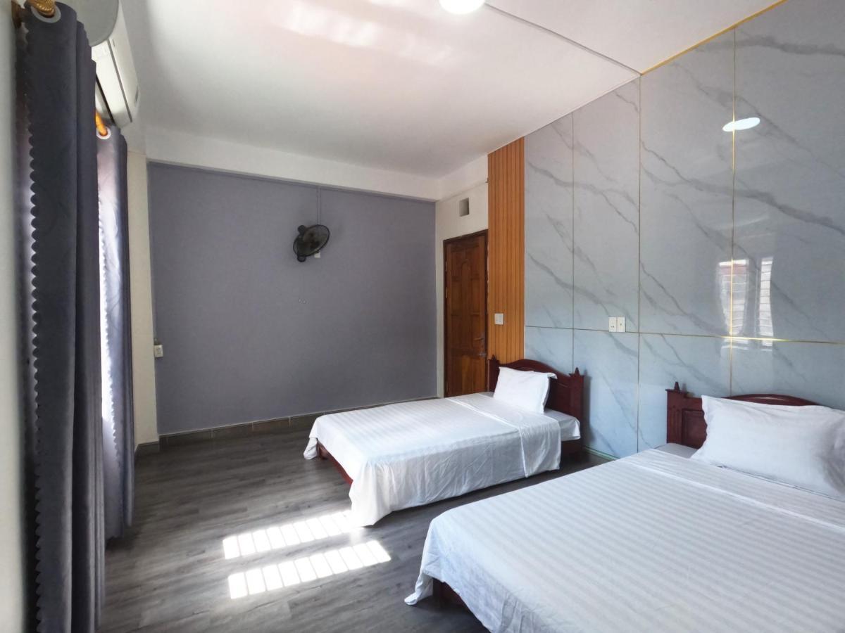Hoang Anh Hostel Meo Vac Exterior photo